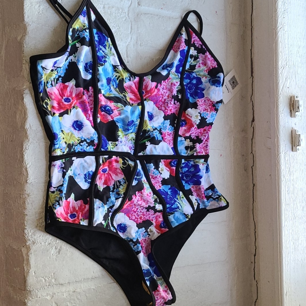 One piece swimsuit